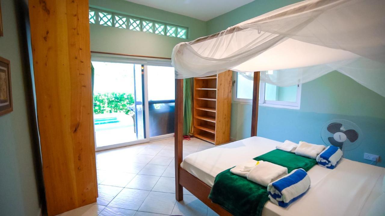 The Pool House & The Colobus House, Bella Seaview, Diani Beach, Kenya Extérieur photo