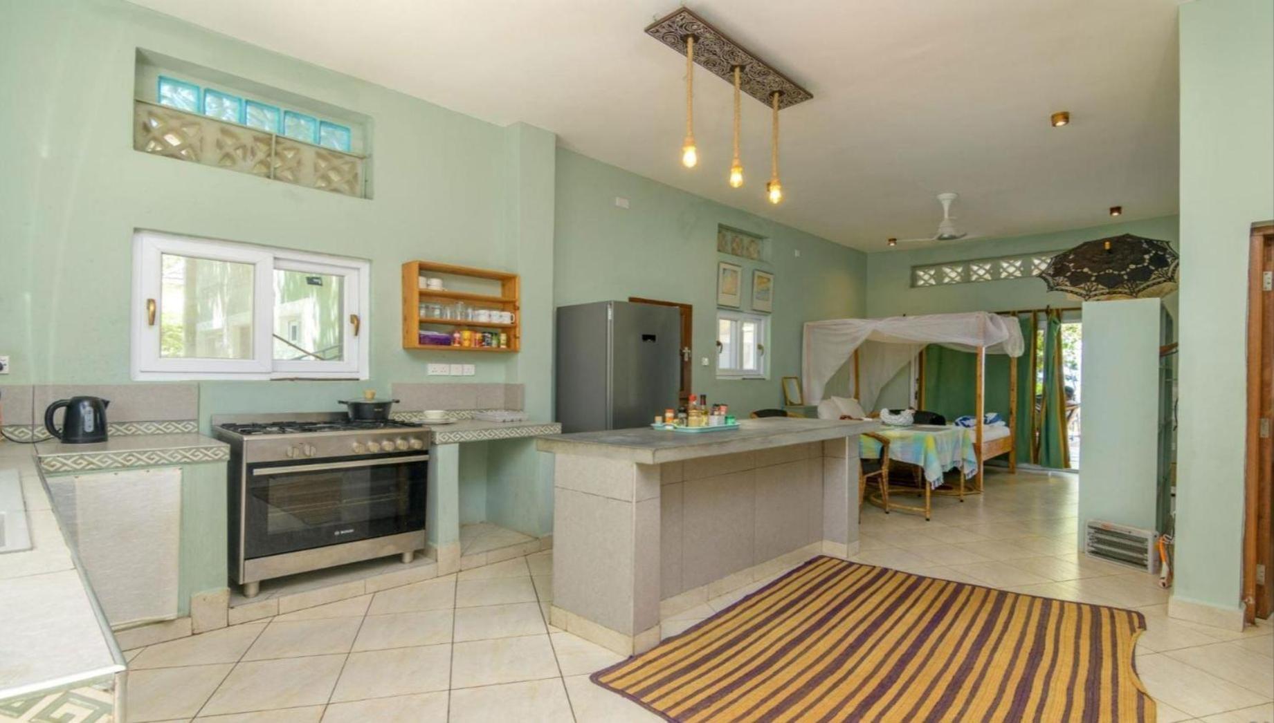 The Pool House & The Colobus House, Bella Seaview, Diani Beach, Kenya Extérieur photo